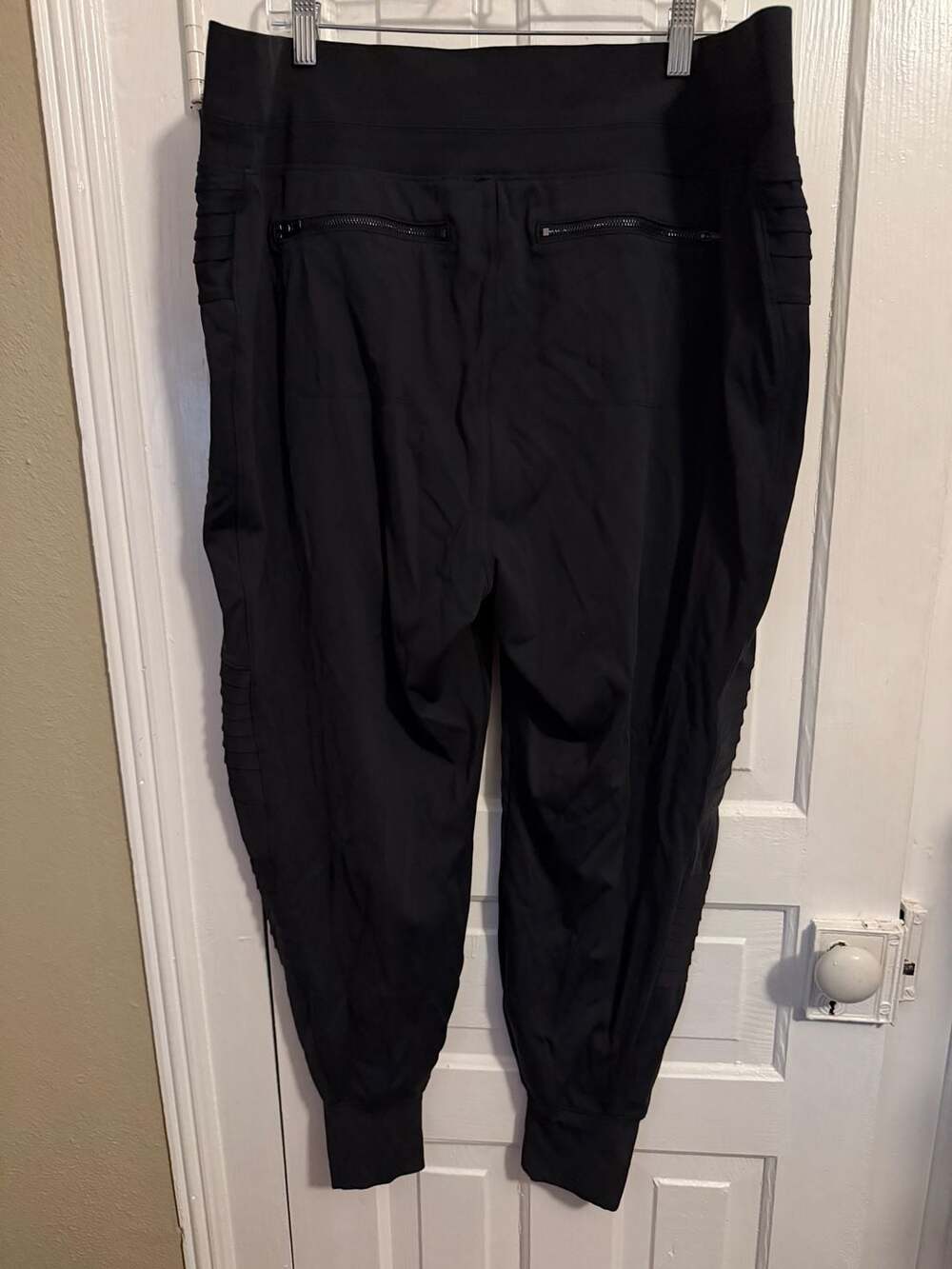 Athleta Venice Moto Jogger Pants Black Plus Size 2X - Picture 3 of 9